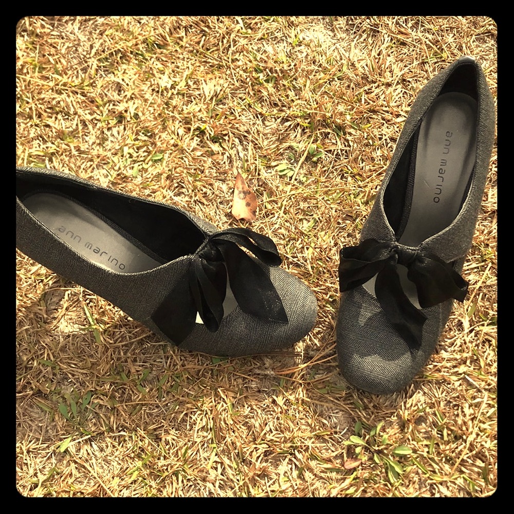 Adorable Ann Marino heels with bow